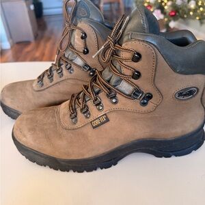 Vasque GORE-TEX Men's Brown Hiking Boots